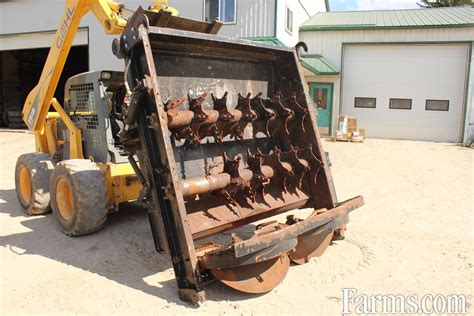 Trinovation/Jaylor Poultry Litter Spreader kit. for Sale | Farms.com