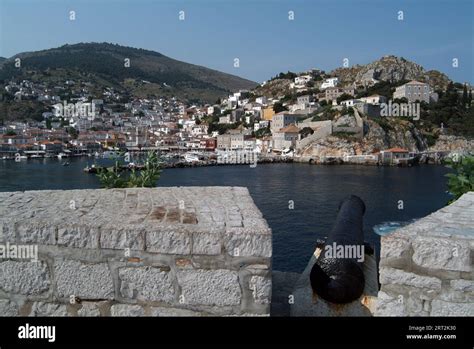 Hydra greece ferry hi-res stock photography and images - Alamy