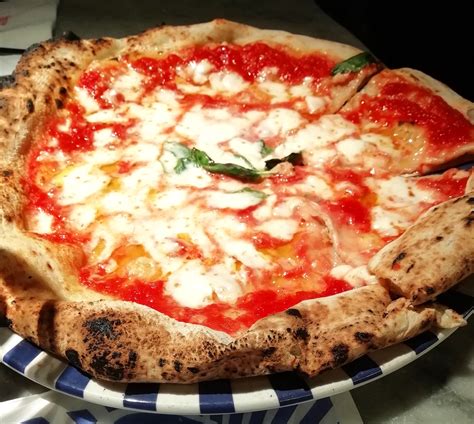 Best Pizza Places in Naples - Our Edible Italy