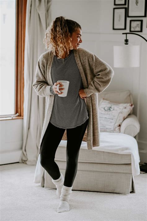 3 Cute & Cozy At-Home Outfit Formulas | Cute lounge outfits, Cozy ...