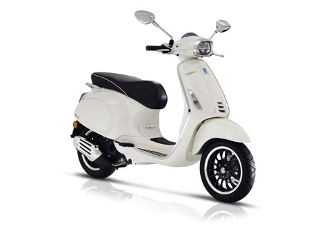 Vespa Sprint 150 (White) – Hunter Motorsports