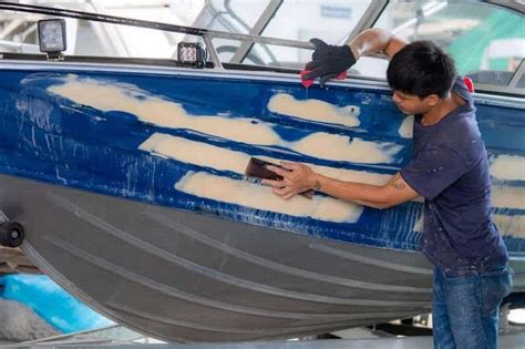 How to Paint Aluminum Boat – Paint Analyzer