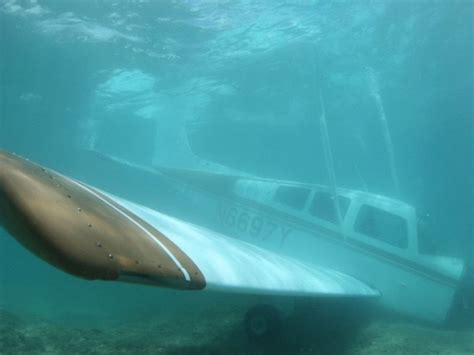 Two Plane Crashes Within 2 Hours Kill 5 in Hawaii - ABC News