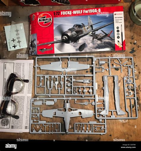 Airfix model hi-res stock photography and images - Alamy