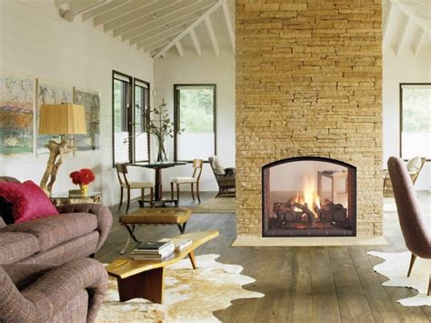 20 Gorgeous Two-Sided Fireplaces For Your Spacious Homes