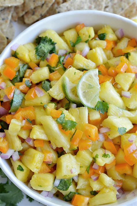 Pineapple Salsa Recipe - WonkyWonderful