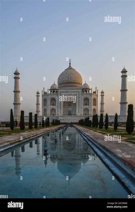 Taj Mahal at sunrise Stock Photo - Alamy