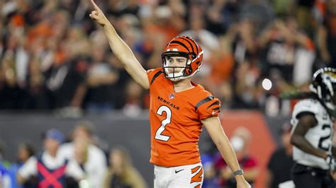 Cincinnati Bengals kicker Evan McPherson's 35-yard field goal gives Bengals a walk-off win