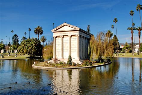 Hollywood Forever Cemetery | Discover Los Angeles