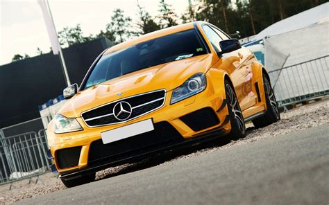 Yellow Mercedes Benz Cars HD Wallpaper For Desktop - 9to5 Car Wallpapers