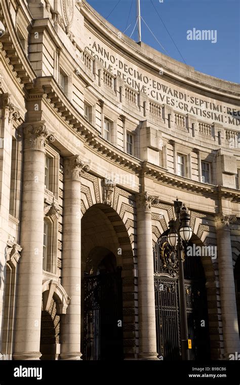 Admiralty Arch, London, England Stock Photo - Alamy