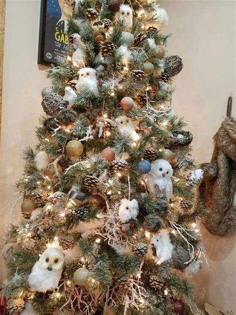 woodland critter christmas tree | Christmas tree inspiration, Woodland ...