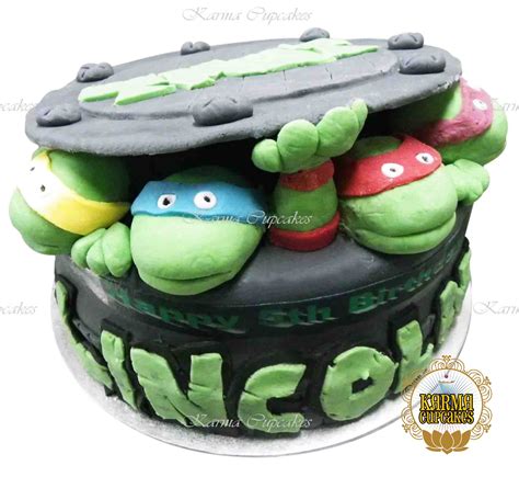 8" Fondant Iced Teenage Mutant Ninja Turtles Cake