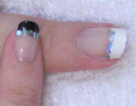 14 Simple and Easy DIY Nail Art Designs and Ideas for Short Nails in Black and White | Flickr ...