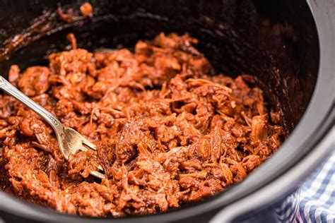 Jackfruit "Pulled Pork" Sandwiches - The Magical Slow Cooker