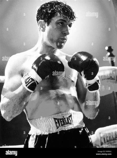 Robert de niro raging bull Black and White Stock Photos & Images - Alamy