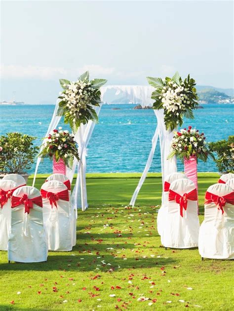 Outdoor Wedding Altar Ideas