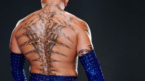 Die 50 coolsten Superstar-Tattoos der WWE-Geschichte | Einzigartige ...