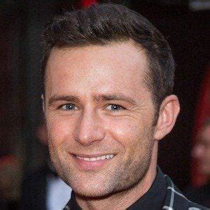 Harry Judd - Age, Family, Bio | Famous Birthdays