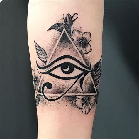 95+ Illuminati All Seeing Eye Tattoo Meaning & Designs For Men (2019 ...