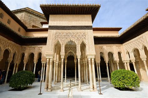 Private Guided Visit of the Alhambra - Not Just a Tourist