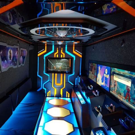 Mobile Gamer Truck - Party Entertainment | Scarlett Entertainment UK