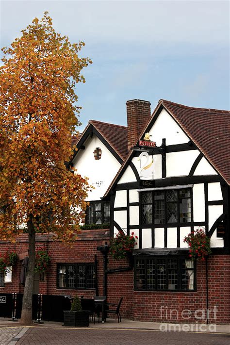 The White Swan Stratford Photograph by Terri Waters - Pixels