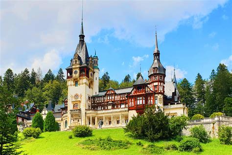 Peles Castle, Sinaia | The most beautiful castle in Romania - Holiday ...