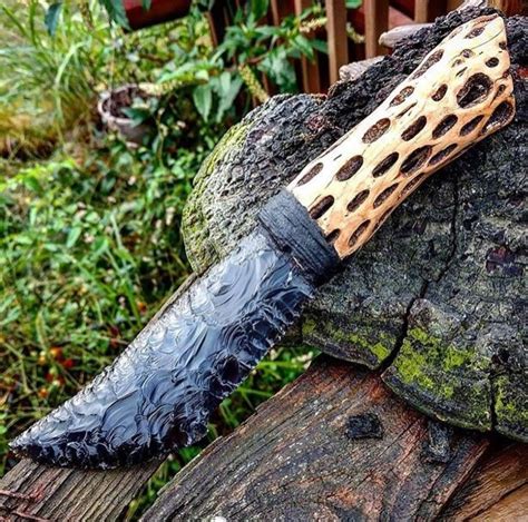 Amazing Work! Flint Knives, Obsidian Knife, Wire Wrapped Stone Jewelry, Flint Knapping, Karambit ...