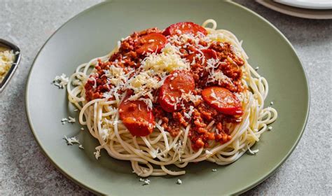 Spaghetti With Meatballs Filipino Style