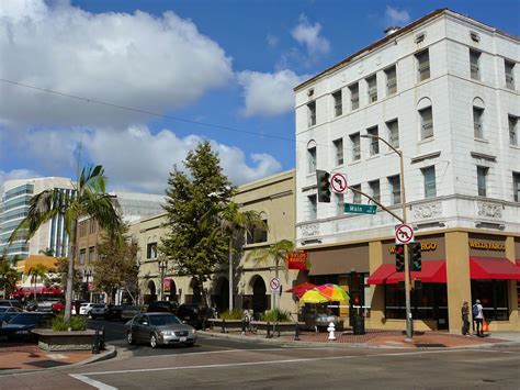 Orange County Structure: Downtown Santa Ana: Fourth Street Historic Area