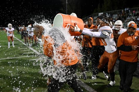 Photos: Top moments from Saturday’s high school football championship ...