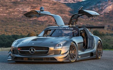 Rumor: Next AMG Gullwing to be AWD mid-engined hybrid | Digital Trends