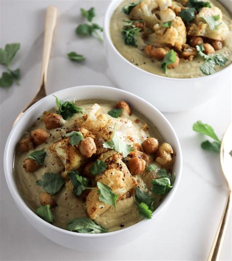 Curried Cauliflower and Chickpea Soup - Tipps in the Kitch