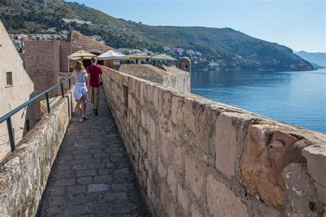 A Walk on the Dubrovnik Walls in 20 Amazing Photos | Earth Trekkers