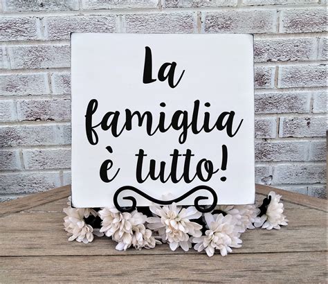 Family is sign La famiglia e tutto sign Family is everything | Etsy