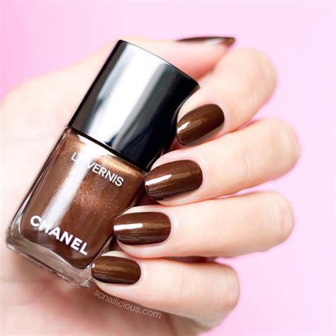 5 Stunning Dark Brown Nail Polishes That Are Perfect For Any Season