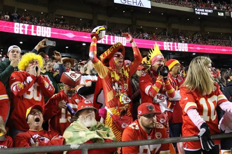 Chiefs to Have Fans in Stands at NFL Opener in Kansas City - InsideHook