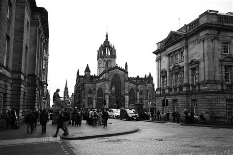 Edinburgh Street Photography — Darius Ollison Photography