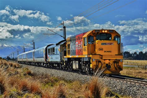 Train Auckland to Wellington on the Northern Explorer