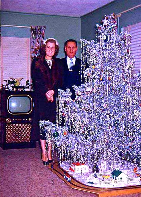 Vintage Aluminum Christmas Trees From the 1960s - Holidappy