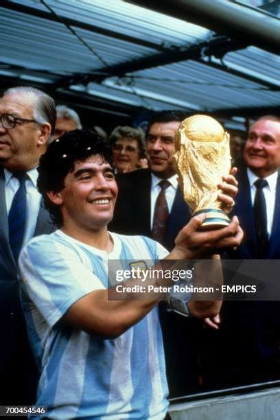 1986 Maradona World Cup Photos and Premium High Res Pictures - Getty Images