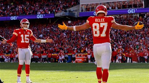 2022 Chiefs Odds: Season-Long Props For Patrick Mahomes, Travis Kelce ...