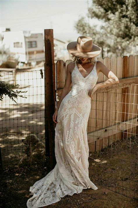 Stella Lace Bohemian Wedding Dress | Dreamers and Lovers