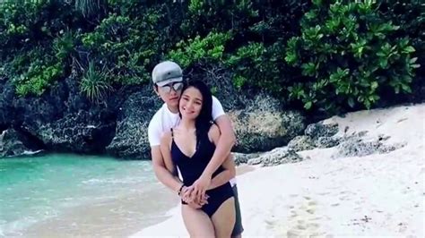 Kathryn Bernardo nag bikini sa Boracay, Daniel Padilla proud boyfriend - YouTube