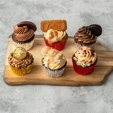 Assorted Cupcakes Delivered UK | Cupcake Variety Boxes UK | Cupcakes ...