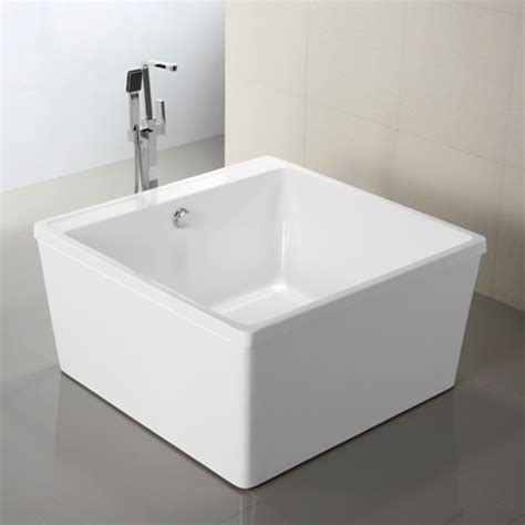 Square White Soaking Bathtub 6806 | Luxdream