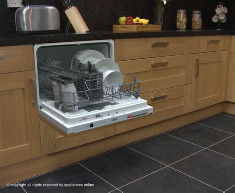 Classic Kitchen Apartment,Roll Out Small Dishwasher Shelves Style ...