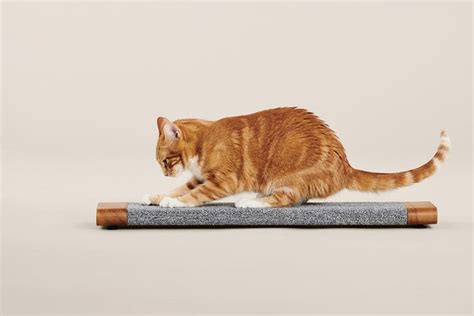 Tab Horizontal Scratching Post – tuft + paw