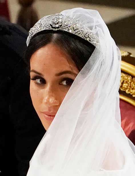 Meghan Markle blames royal dresser for wedding tiara Queen Elizabeth ...